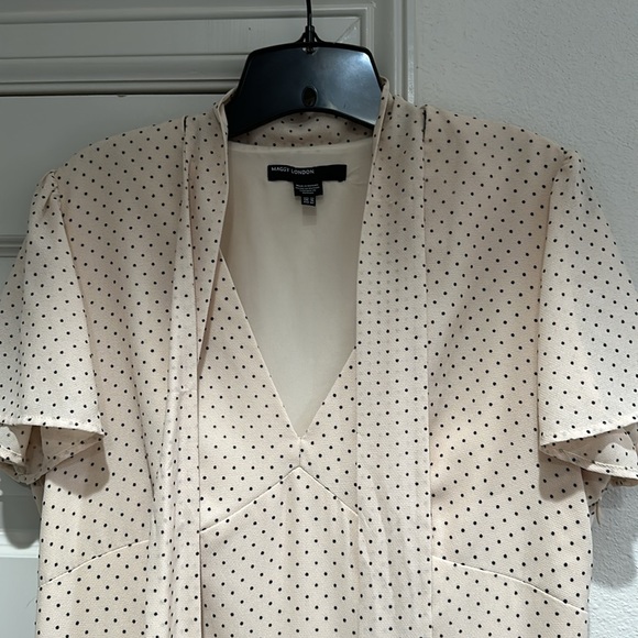 Maggy London Dress 12 Polka Dot Beige EUC - Picture 4 of 12